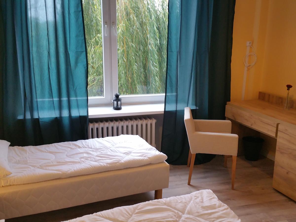 Kaktus Guest House 2 Варшава Екстериор снимка