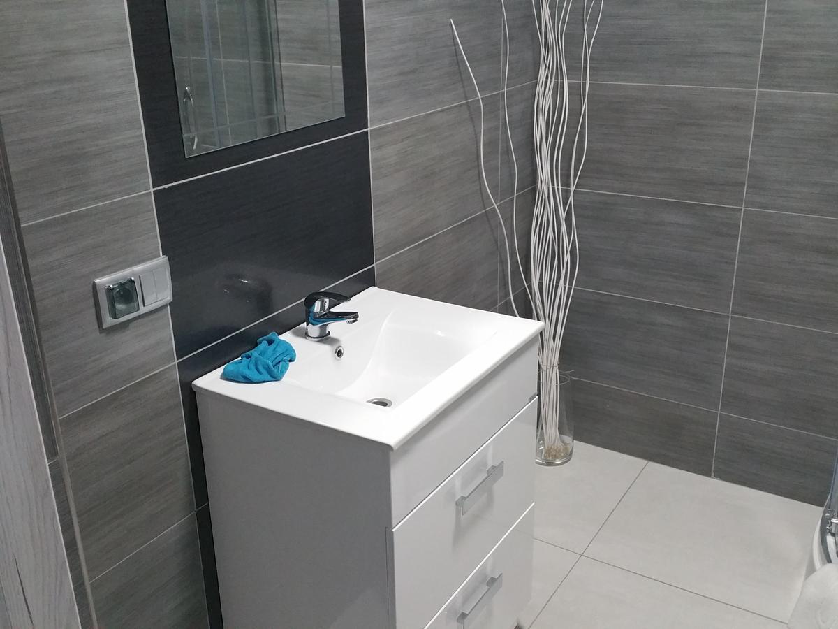 Kaktus Guest House 2 Варшава Екстериор снимка