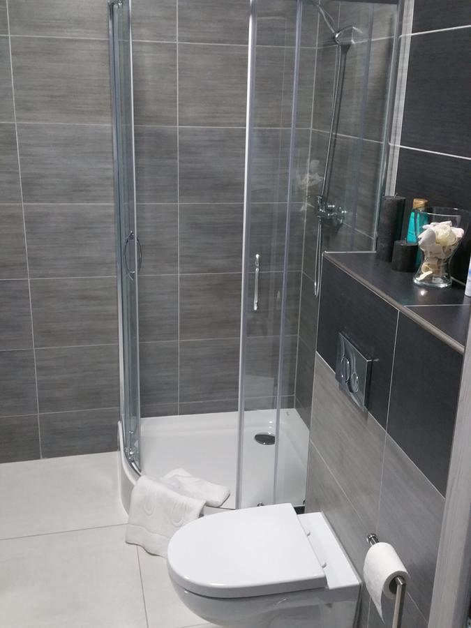 Kaktus Guest House 2 Варшава Екстериор снимка