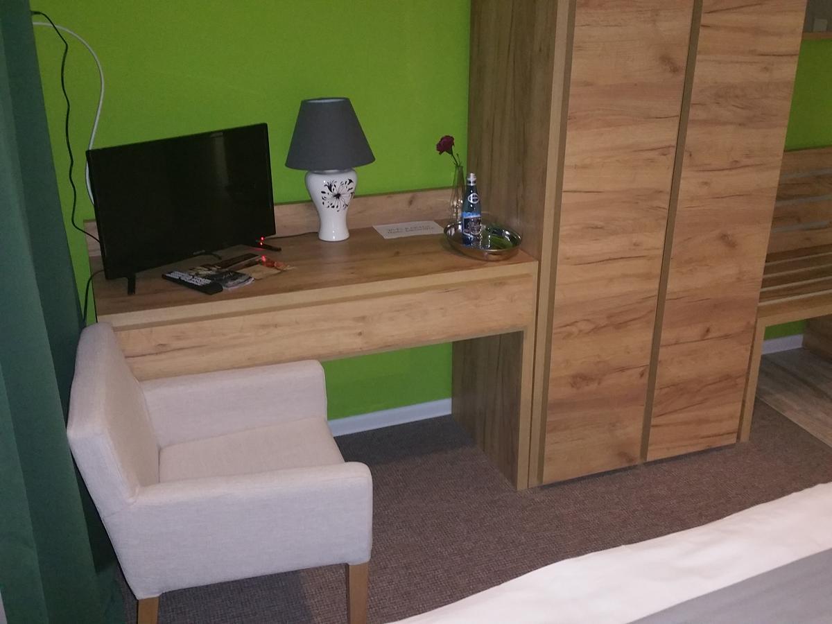 Kaktus Guest House 2 Варшава Екстериор снимка